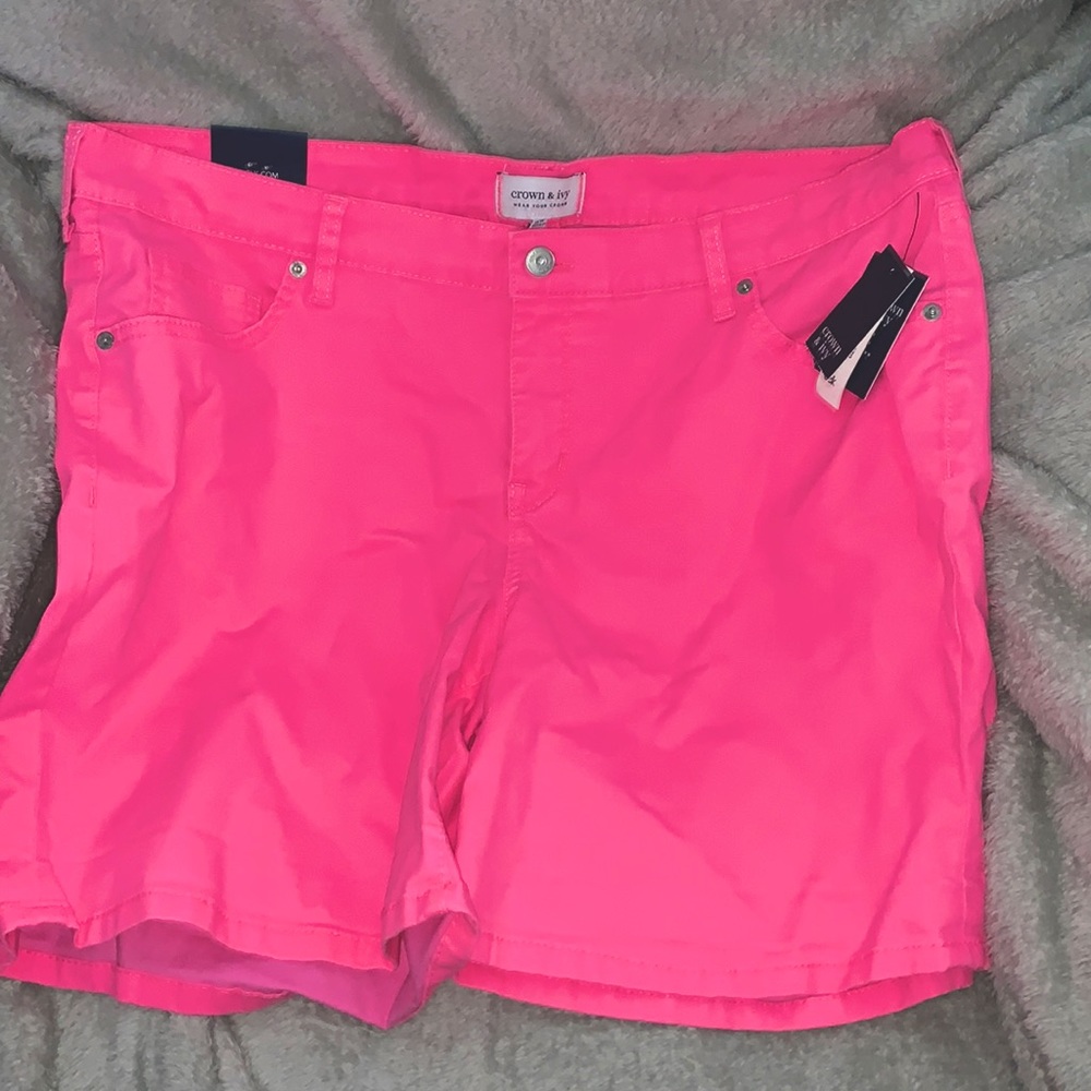 🌻Set of Crown & ivy. PlusSize.  Shorts 16W & Matching Top 2X